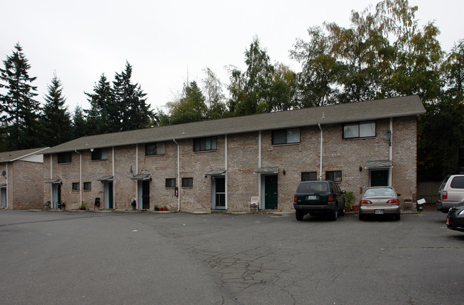 Lanter Apartments in Bellevue, WA - Building Photo - Building Photo