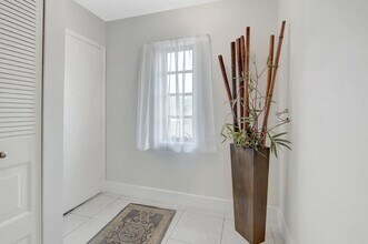 21214 Lago Cir in Boca Raton, FL - Building Photo - Building Photo