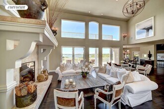 86 Dune Rd in Bridgehampton, NY - Building Photo - Building Photo