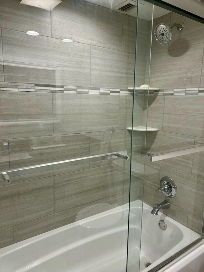 2691 S Course Dr in Pompano Beach, FL - Foto de edificio - Building Photo