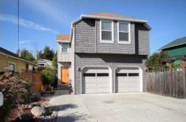 property at 121 Wilkes Cir