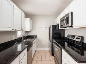 1208 Indianola Ave in Columbus, OH - Building Photo - Building Photo