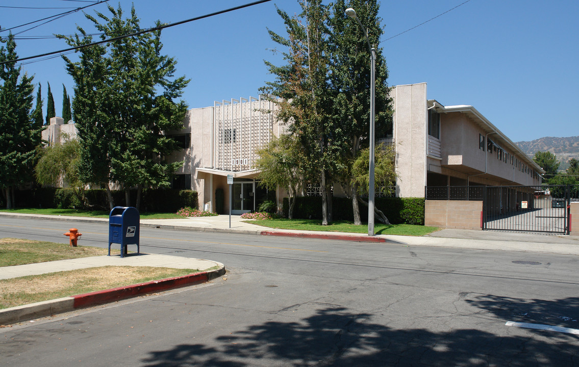 1901 Peyton Ave in Burbank, CA - Building Photo