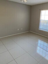 5124 Park Central Dr, Unit 517 in Orlando, FL - Building Photo - Building Photo
