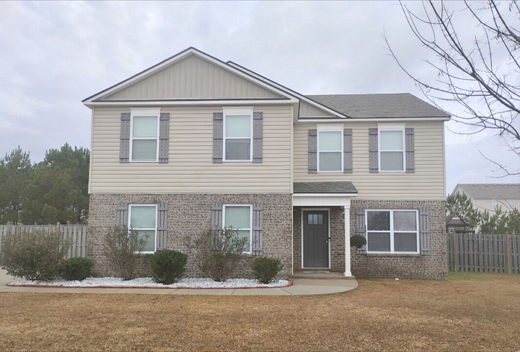 11455 Walden Trce in Vance, AL - Building Photo