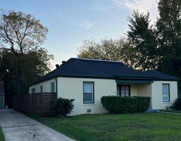 4388 Varsity Ln, Unit A in Houston, TX - Building Photo
