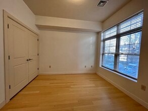 25 Gardner St, Unit #1 in Boston, MA - Building Photo - Building Photo