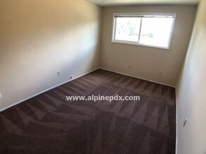 12800 SW Allen Blvd in Beaverton, OR - Building Photo - Building Photo