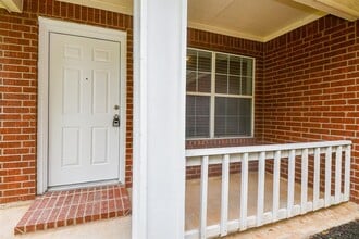 16323 Woma Ct in Sugar Land, TX - Building Photo - Building Photo