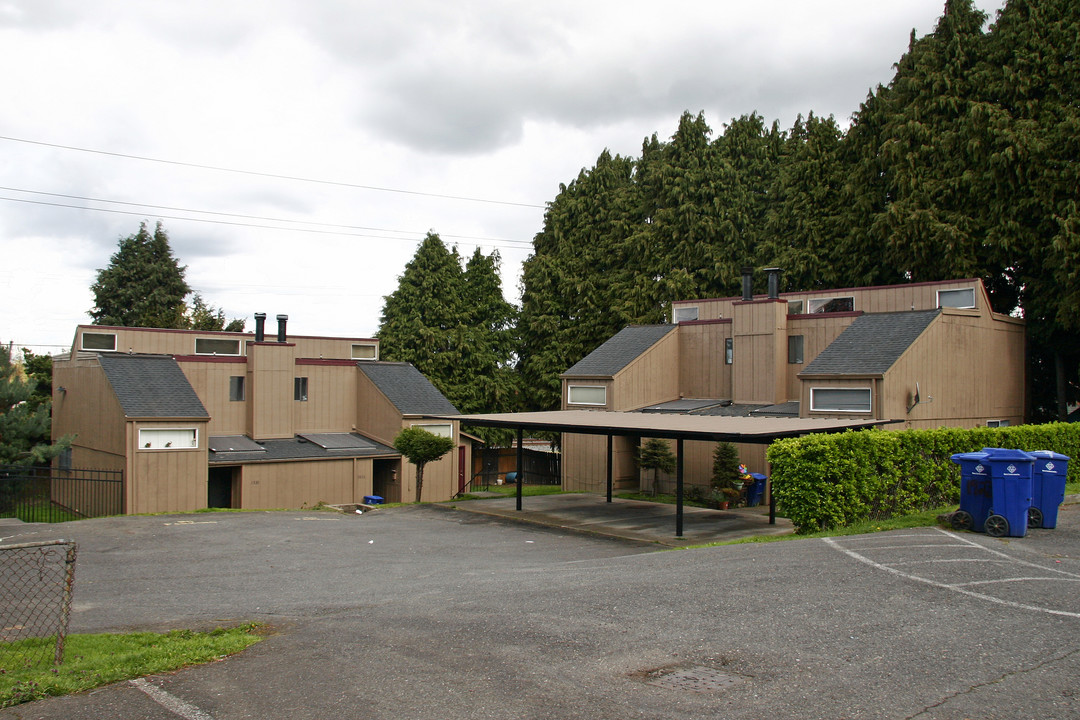 Woodlawn Apartments in Portland, OR - Building Photo