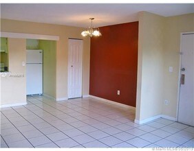 4420 NW 79th Ave-Unit -1F in Doral, FL - Building Photo - Building Photo