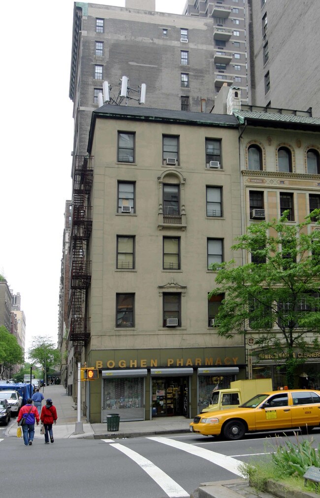 Upper East Side in New York, NY - Foto de edificio - Building Photo