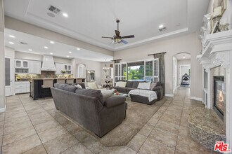 2206 Ribble Valley Dr in Bakersfield, CA - Building Photo - Building Photo