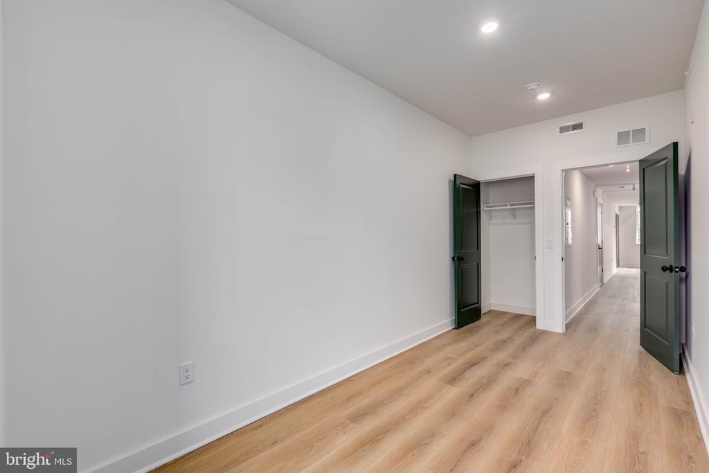 1224 W Silver St in Philadelphia, PA - Building Photo