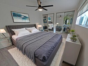 118 S Wetherly Dr in Los Angeles, CA - Foto de edificio - Building Photo