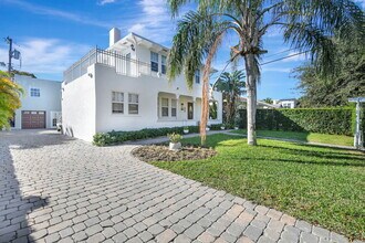 412 El Prado in West Palm Beach, FL - Building Photo - Building Photo