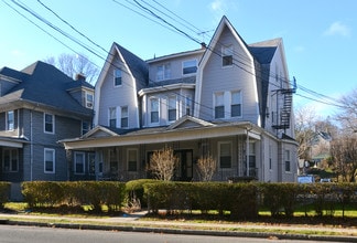133 Pelham Rd in New Rochelle, NY - Foto de edificio - Building Photo