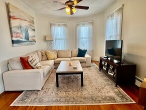 69 Beaumont St, Unit Apt. 3 in Boston, MA - Foto de edificio - Building Photo