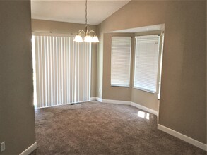 760 Windy Hill Ln in Galloway, OH - Building Photo - Building Photo
