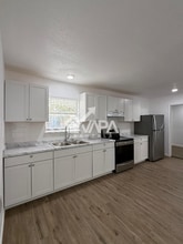 202 Florencia Ave in San Antonio, TX - Building Photo - Building Photo