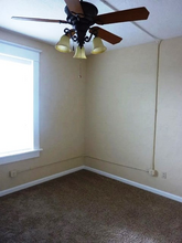195 N 2nd W in Mountain Home, ID - Foto de edificio - Building Photo