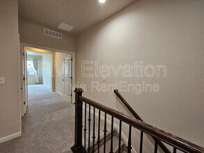 9071 E Phillips Dr in Centennial, CO - Building Photo - Building Photo