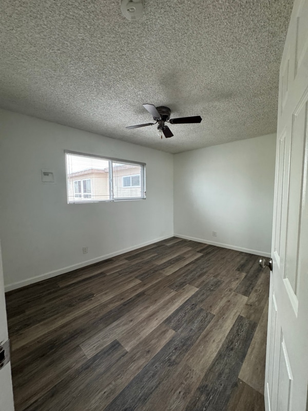 14423 Berendo Ave, Unit 10 in Gardena, CA - Foto de edificio - Building Photo