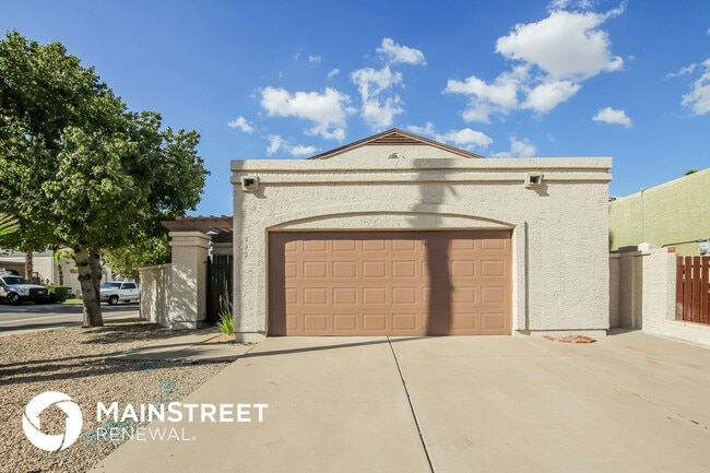 820 E Marco Polo Rd in Phoenix, AZ - Building Photo - Building Photo