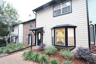 617 N Magnolia Dr in Tallahassee, FL - Building Photo - Building Photo