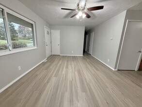 8704 Zodiac Dr in Cincinnati, OH - Building Photo - Building Photo