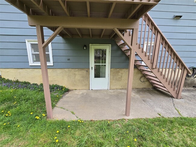 11 Reservoir Rd in Highland, NY - Building Photo - Building Photo