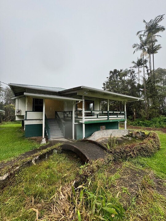 18-1692-1692 Volcano Rd in Mountain View, HI - Building Photo