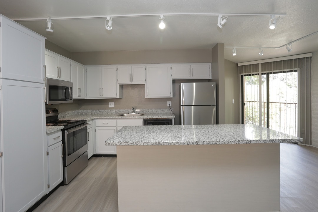 Park Place Apartments in Tucson, AZ - Building Photo