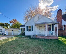 5123 Newhart Cir in Toledo, OH - Building Photo