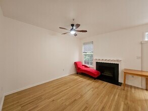 113 Longpoint Way in Gaithersburg, MD - Building Photo - Building Photo