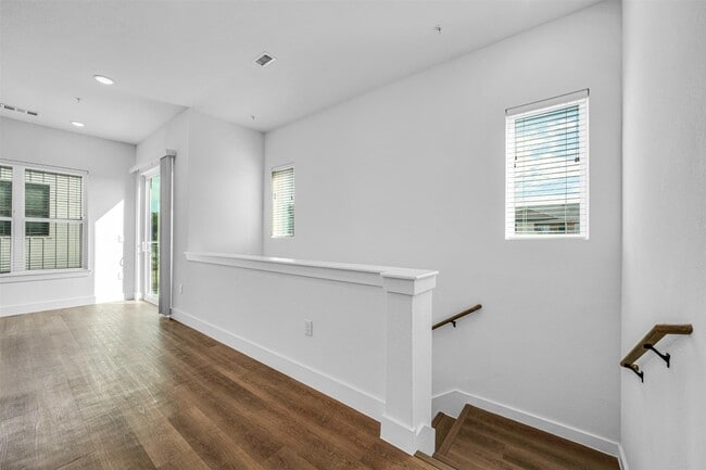 property at 1601 Mustang Dr