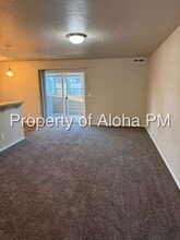 1025 W Pine Ave in Meridian, ID - Foto de edificio - Building Photo