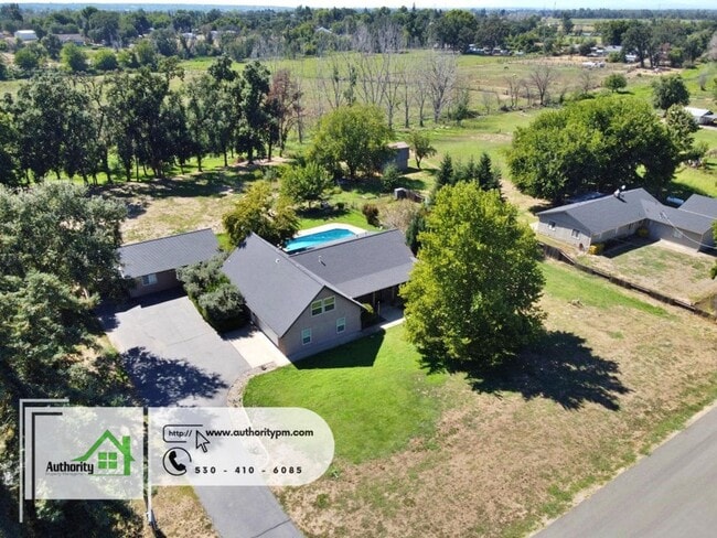 4750 Pheasant Dr in Anderson, CA - Building Photo - Building Photo