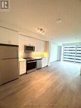 4955 Yonge St in Toronto, ON - Building Photo - Building Photo