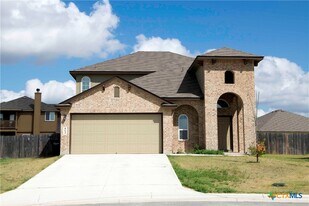 864 Foxfire Dr in New Braunfels, TX - Building Photo