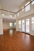 33 Wonderland in Irvine, CA - Foto de edificio - Building Photo