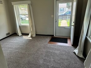 3638 Johnson Ave in Davenport, IA - Foto de edificio - Building Photo