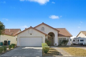 7951 Aspendale Dr in Las Vegas, NV - Building Photo - Building Photo