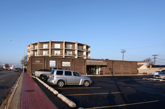 Evergreen Park Apartments in Evergreen Park, IL - Building Photo - Building Photo