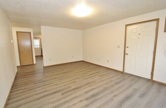 1310 Poplar St in Caldwell, ID - Building Photo - Building Photo