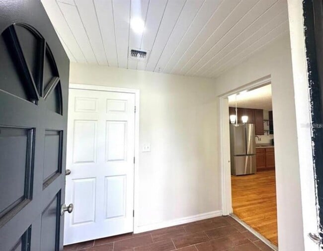 2394 S Orange Ave in Orlando, FL - Building Photo - Building Photo