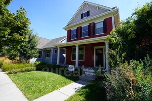 3206 Geneva St in Denver, CO - Building Photo