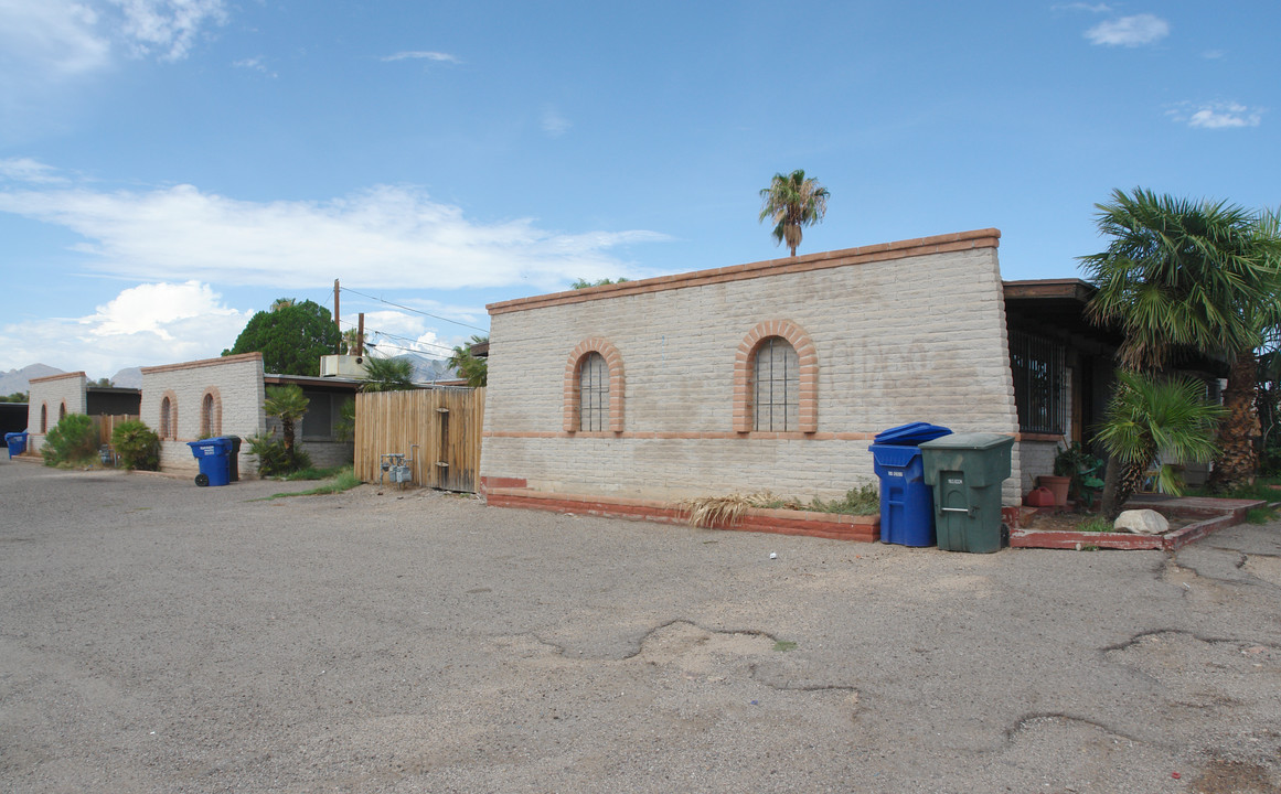 2816-2820 N Fontana Ave in Tucson, AZ - Foto de edificio