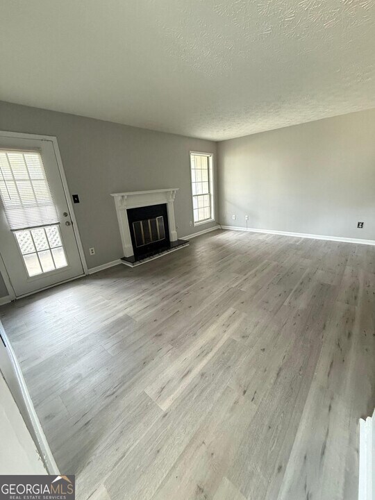 9447 Cypress Ln in Jonesboro, GA - Building Photo