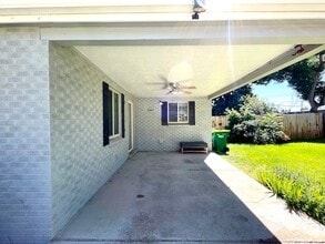 5740 S Cherokee St in Littleton, CO - Foto de edificio - Building Photo